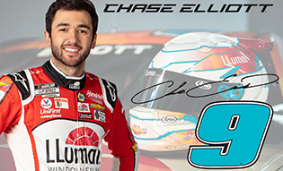 Chase Elliott, piloto del auto n.º 9 LLumar 